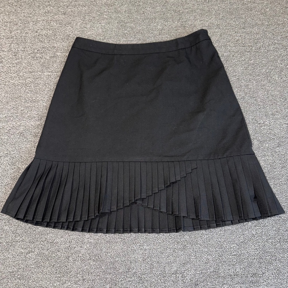Y2K The Limited Black Pleated Hem Asymmetrical Mini Skirt Size 2 Office Wear